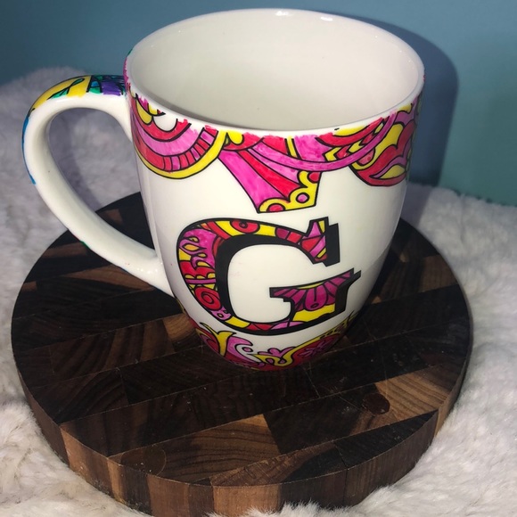 Monogrammed hand painted mug by Cypress Home ‘G’ - Picture 3 of 11